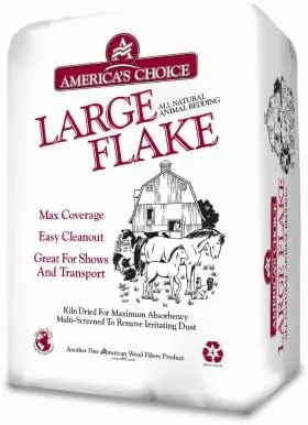 Large-Flake Horse Bedding — 8.0 cu ft Pine Shavings