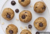 No-Bake Chocolate Chip Energy Bites