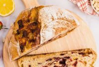 Homemade Strawberry Sourdough Bread Recipe