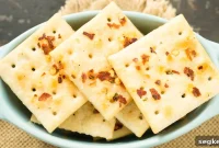 Firecracker Saltines: Spicy Seasoned Snack Recipe