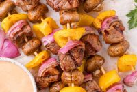Marinated Steak Kabobs with Garlic and Herbs