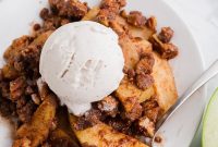Paleo Apple Crisp Recipe with Almond Coconut Topping