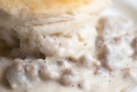 Slow Cooker Biscuits and Gravy Recipe