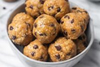 No-Bake 4-Ingredient Peanut Butter Energy Bites