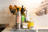 Cooking Fats and Oils: Smoke Points, Uses and Substitutes