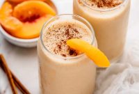 Creamy Peach Smoothie with Greek Yogurt and Honey