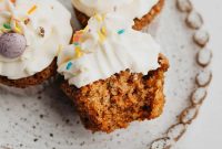 Moist Carrot Cupcakes with Cream Cheese Frosting