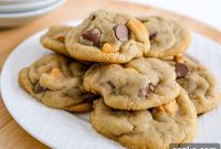 Scotcheroo Cookies Recipe with Chocolate and Butterscotch