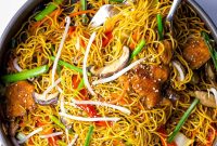 Chicken Chow Mein with Vegetables That Beats Takeout