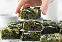 Chewy Matcha Oreo Blondies Recipe