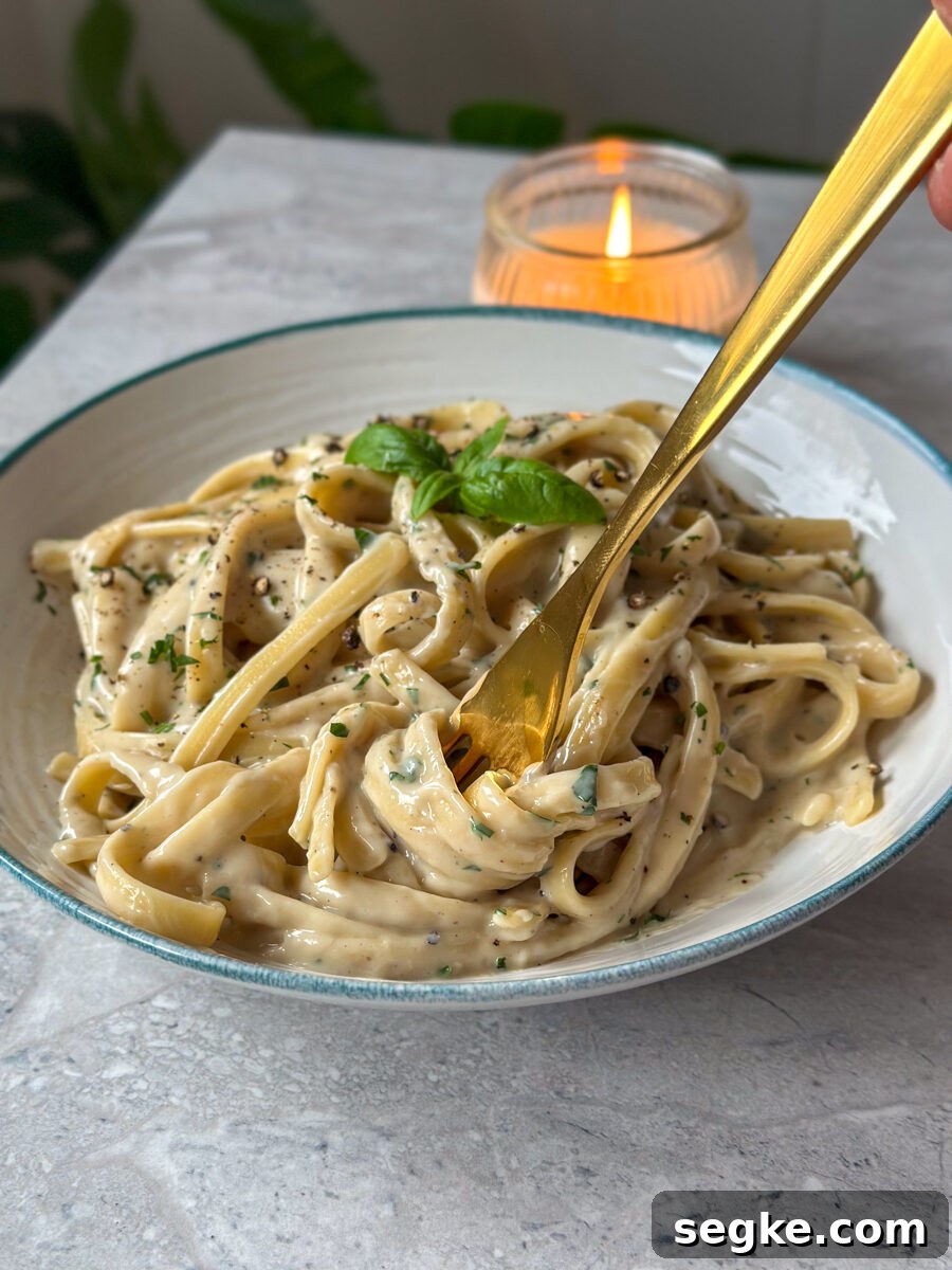 Creamy Vegan Alfredo Sauce for Fettuccine 3 Vegan alfredo recipe