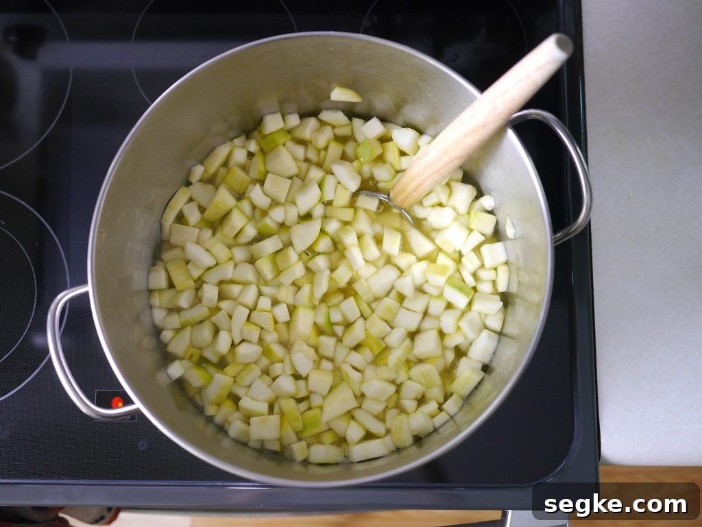 Cooking zucchini in pineapple juice