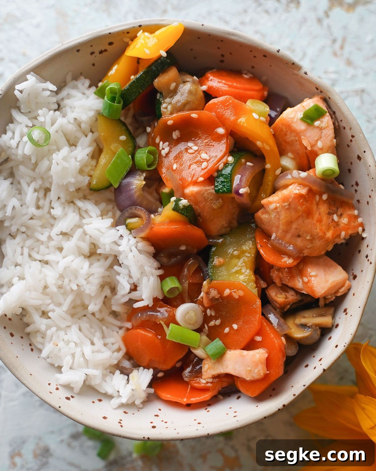 27 High-Protein Clean Eating Lunch Ideas for Energy 19 Salmon Stir Fry