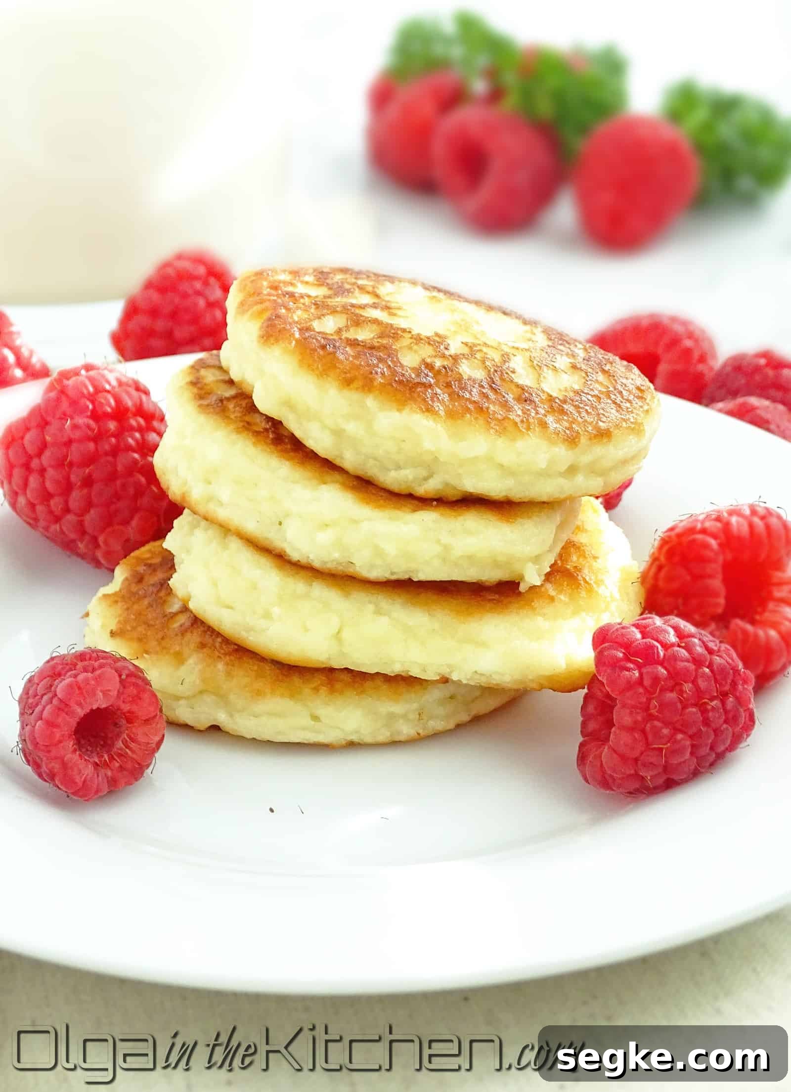 Cheese Pancakes (sirniki): slightly sweet, fluffy, bite-size delicious goodness for breakfast.