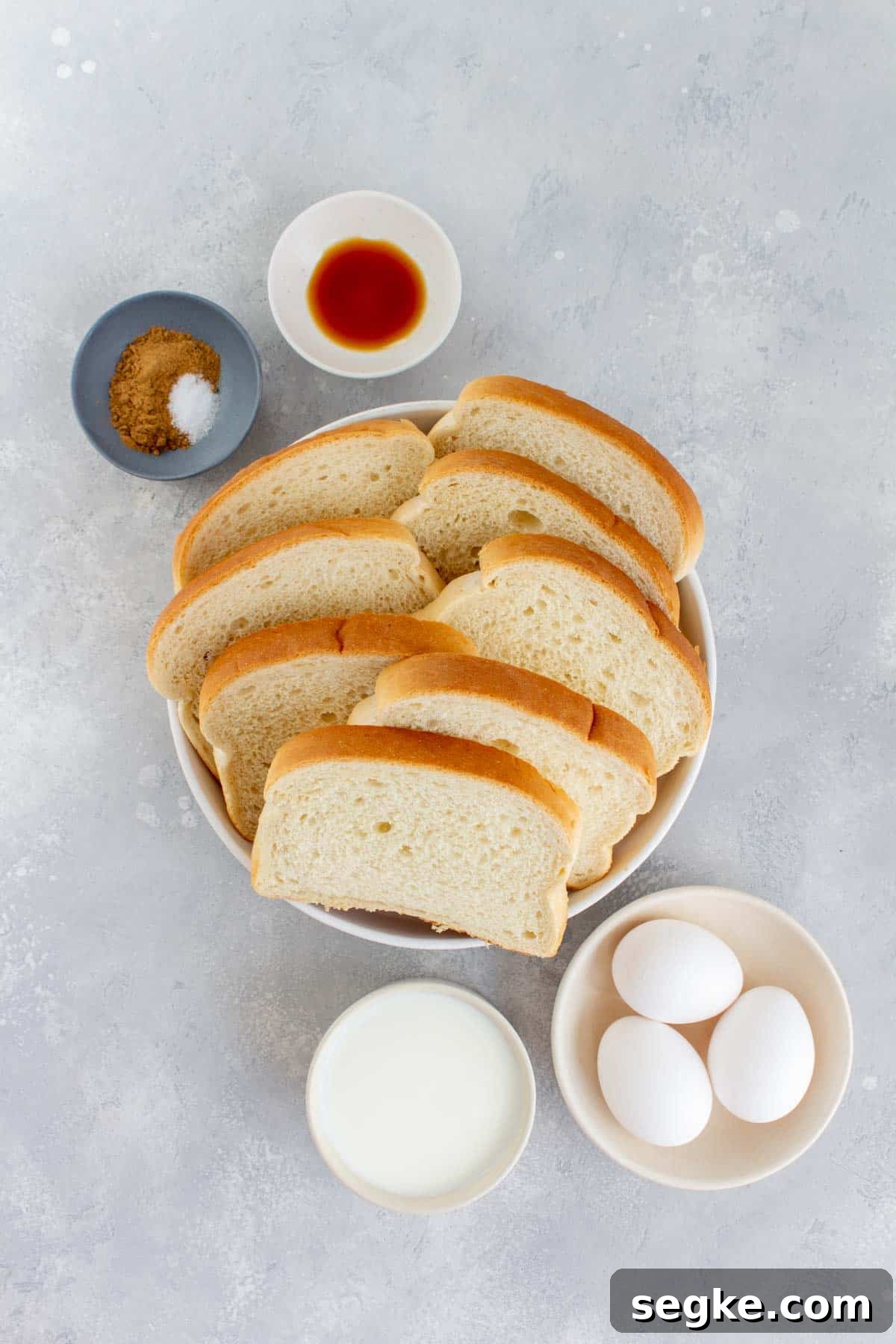 Ingredients for air fryer french toast sticks.