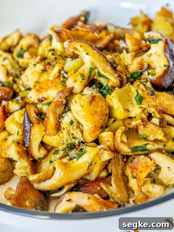 Sautéed mushrooms side dish
