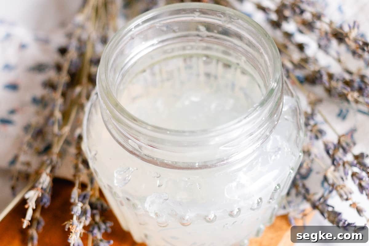 DIY 2-Ingredient Hair Gel You Can Make at Home 2 An all natural hair gel with just gelatin and water.