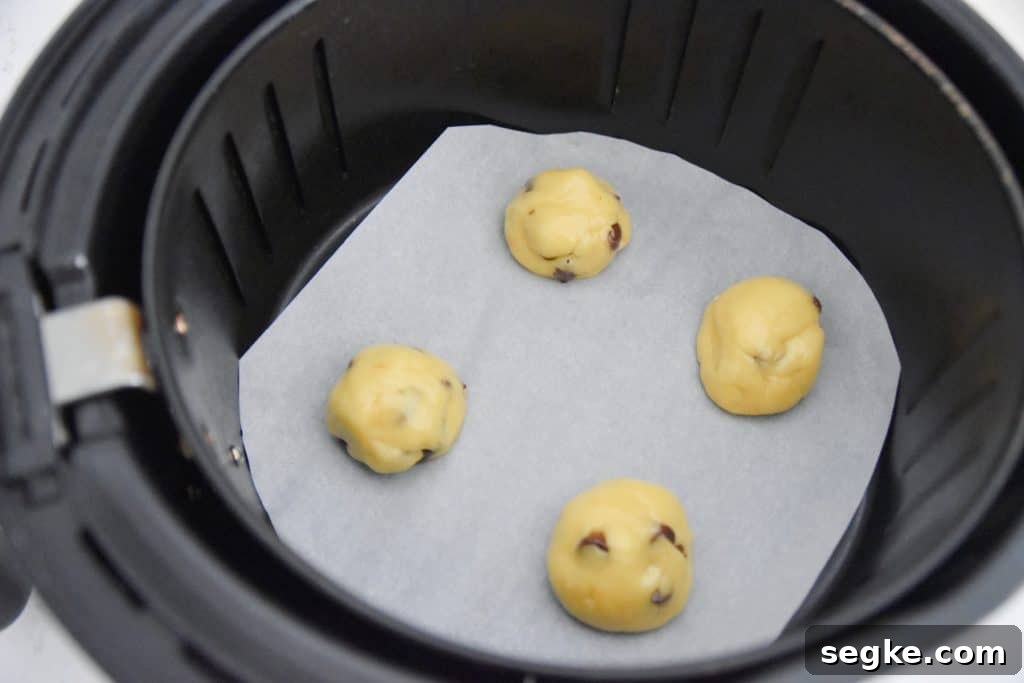 Air Fryer Chocolate Chip Cookies from Cake Mix 9 chocolate chip cookie sin an air fryer
