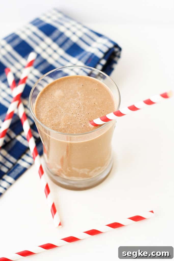 Creamy Chocolate Peanut Butter Smoothie Recipe 2 Healthy Chocolate Peanut Butter Smoothie -8