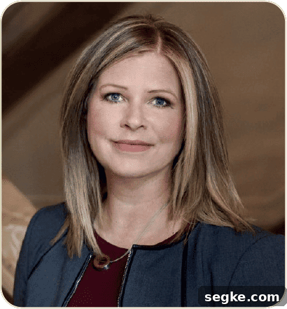 Dr. Deborah MacNamara