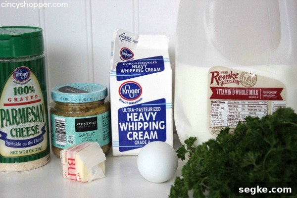 Copycat Olive Garden Alfredo Sauce Recipe 4 CopyCat Olive Garden Alfredo Sauce- A rich and creamy sauce that is perfect with your favorite pasta. Save $$'s and make your favorites at home.