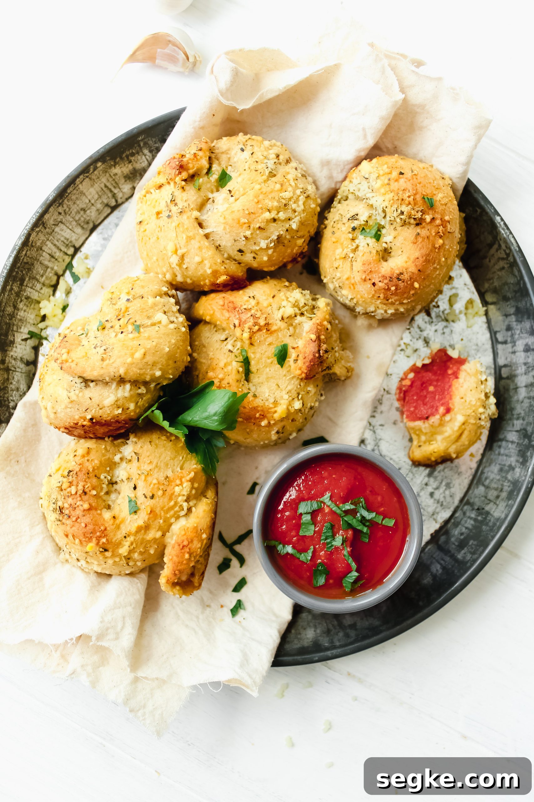 Homemade Pizzeria Style Garlic Knots