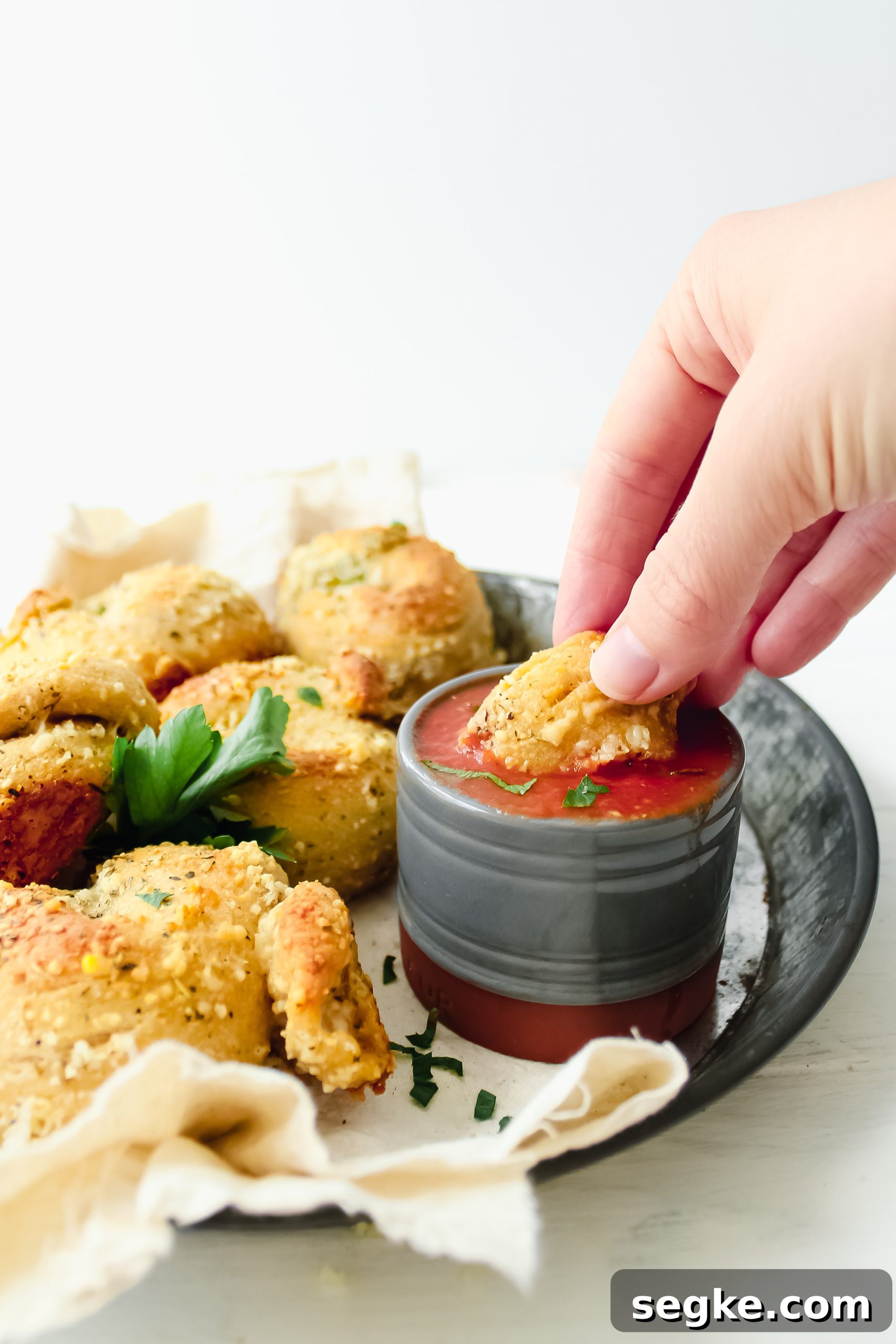 Homemade Pizzeria Style Garlic Knots