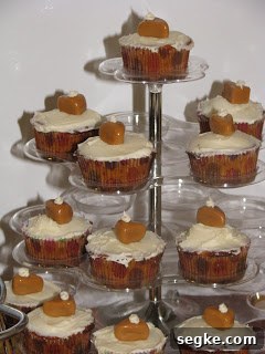 Pumpkin pie cupcake toppers
