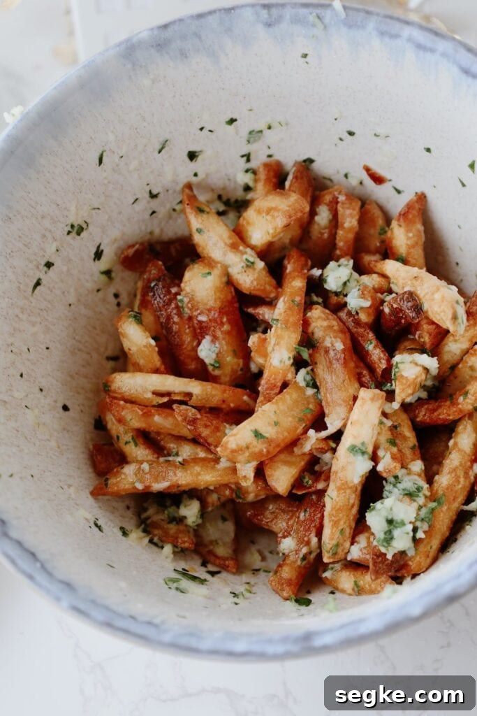 Crispy Truffle Fries with Parmesan 5 final recipe close up
