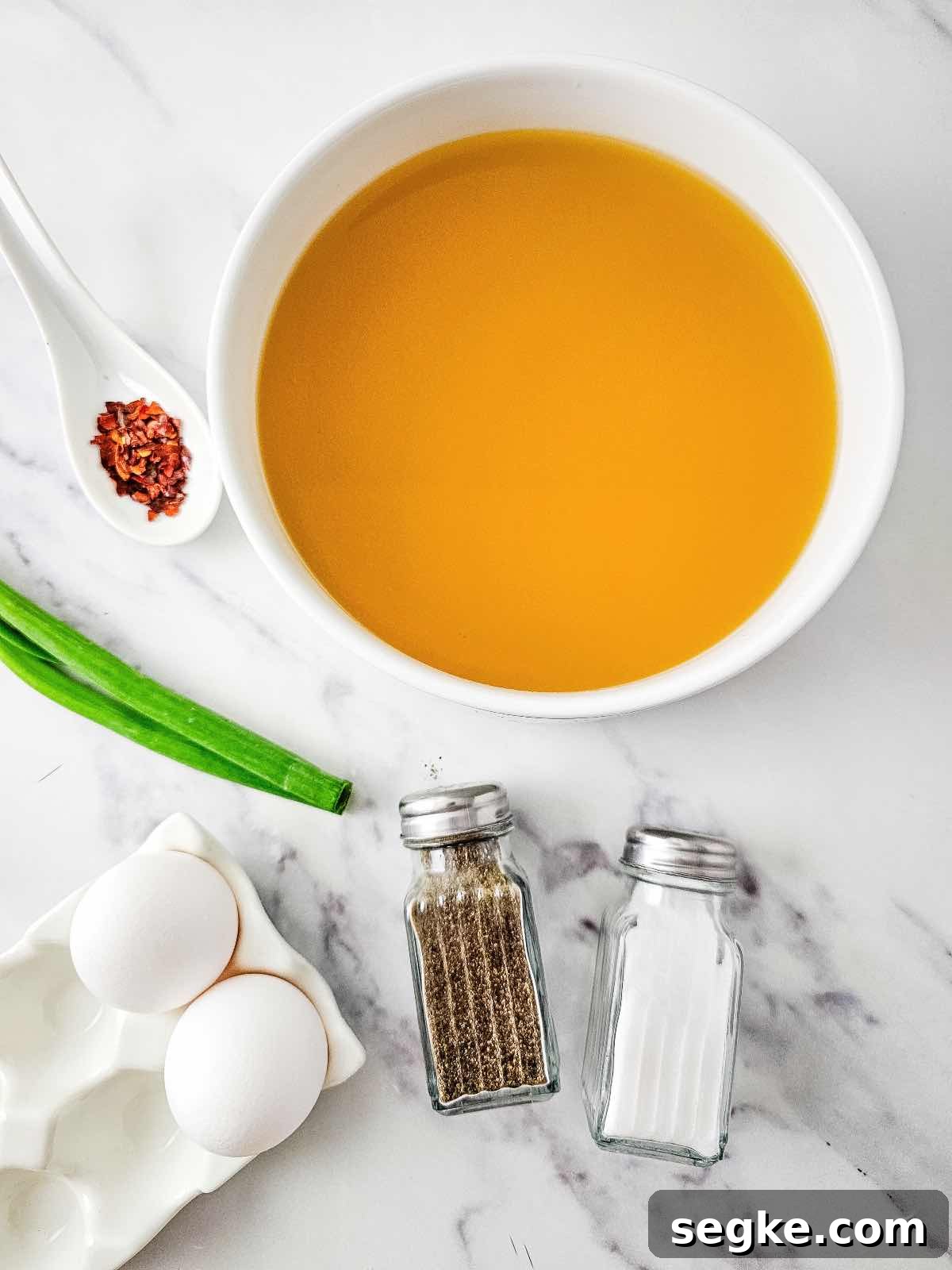 Silky Classic Chinese Egg Drop Soup Recipe 3 img 26092 3